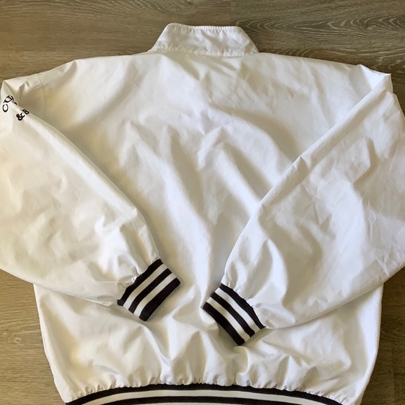 Vintage Wind Breaker - Picture 2 of 5